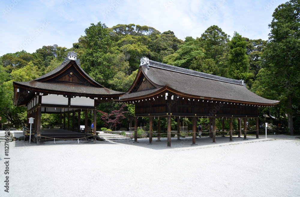 上賀茂神社　橋殿と土舎