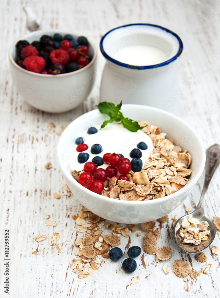 breakfast with fresh berries breakfast with fresh berries