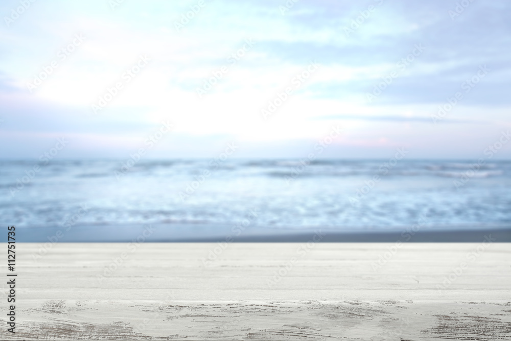 Fototapeta premium table and sea 