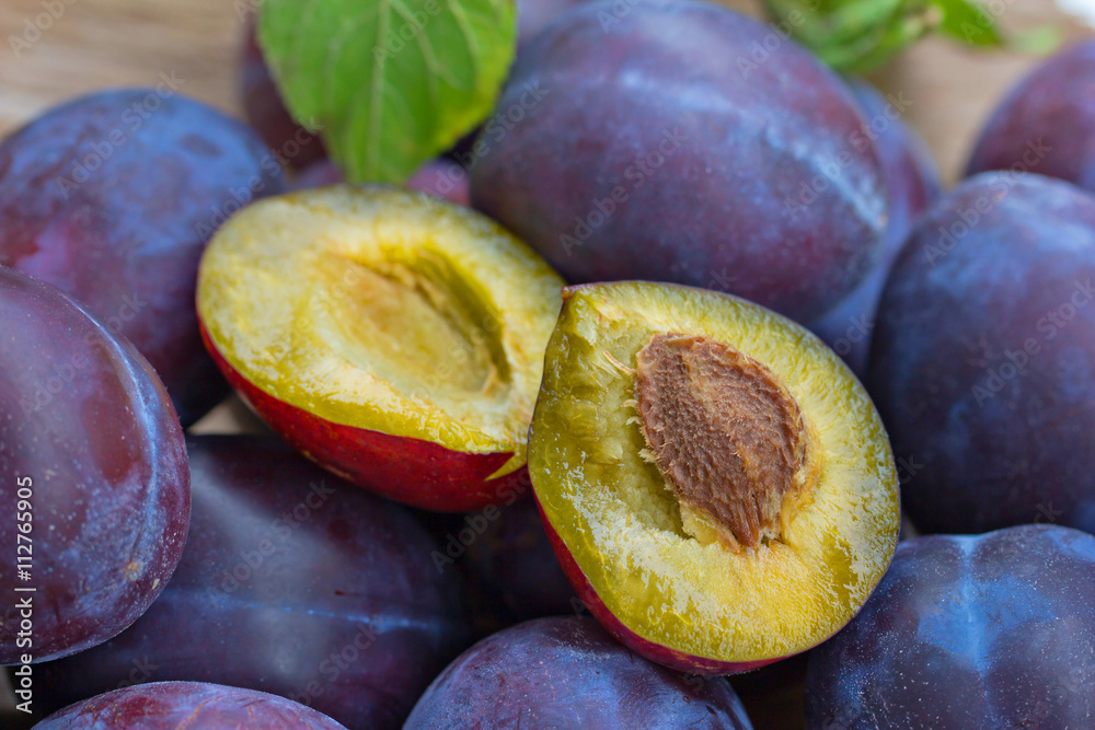 Zwetschgen Nahaufnahme Stock-Foto | Adobe Stock