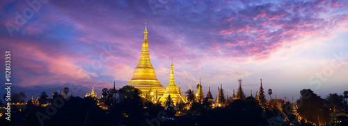 Vászonkép Shwedagon pagoda in the morning, Yangon Myanmar