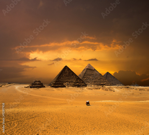 piramidy-egipskie