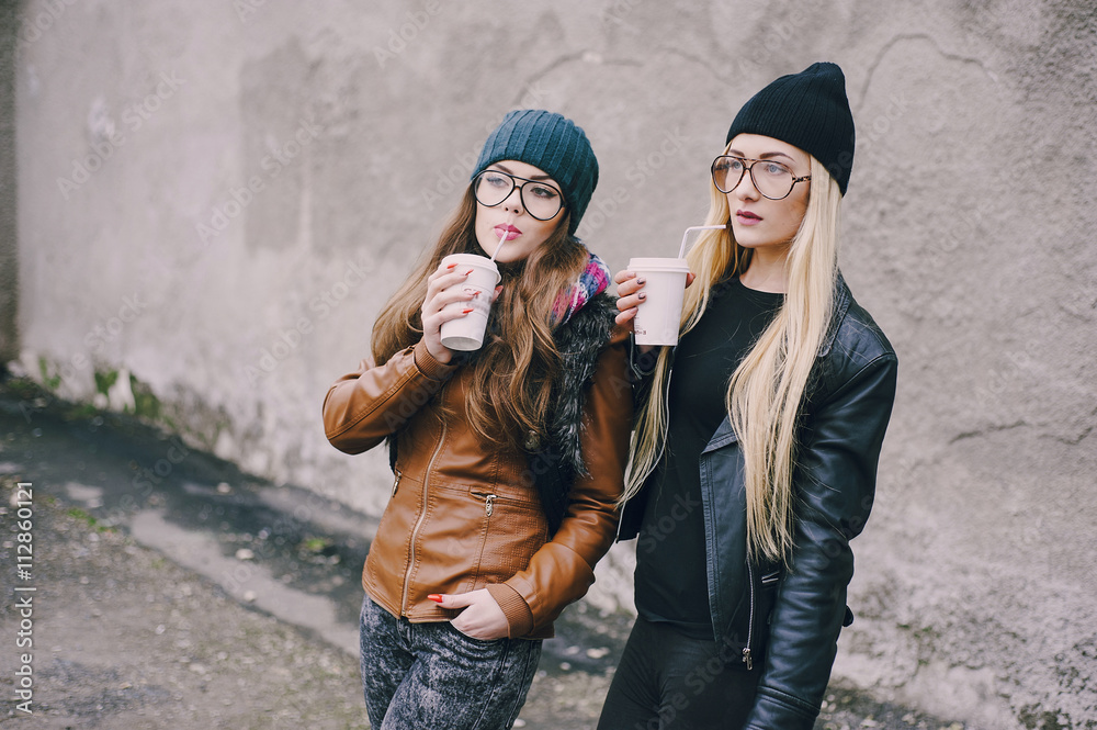 beautiful fashion girls outdoor beautiful fashion girls outdoor