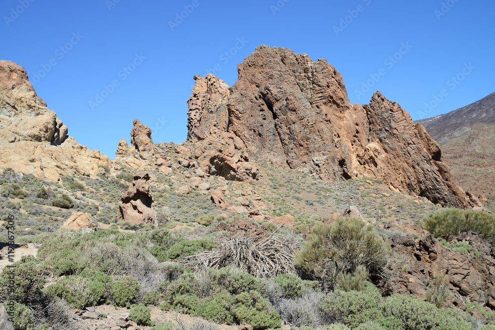 Fototapeta premium Roques de Garcia, Parque Nacional del Teide, Tenerife, Canary Islands, Spain