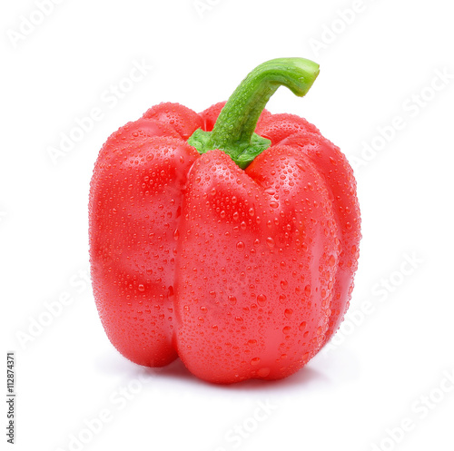 Murais de parede sweet pepper with drops of water on white background.