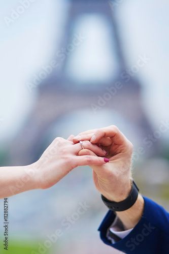Romantic engagement in Paris
