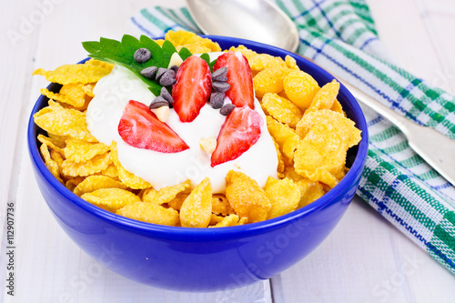 Cornflakes with Strawberry. Healthy Breakfast