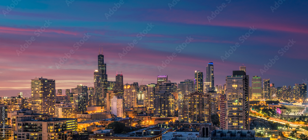 Chicago Downtown Skyline panorama at dusk