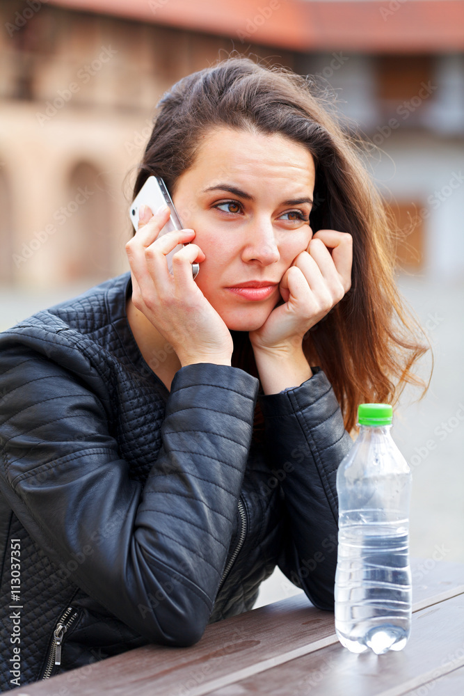 Worried young woman Worried young woman