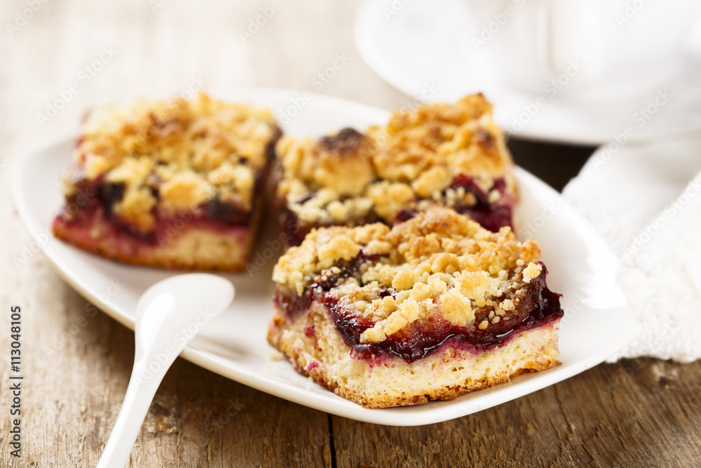 Plum pie with streusel Plum pie with streusel