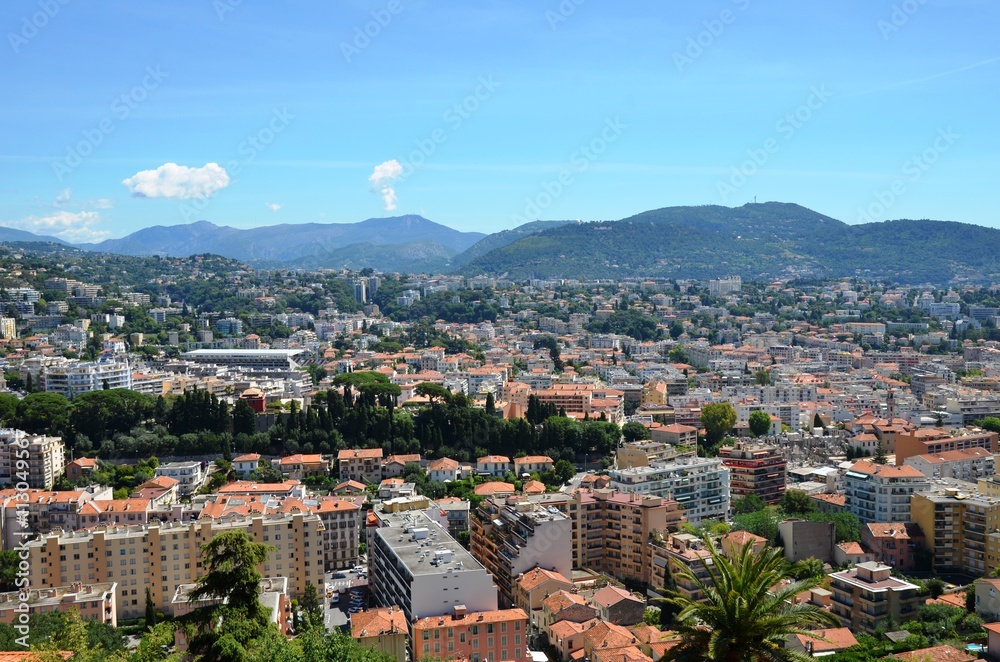 Nice ville moderne et villa ARson, collines Niçoises