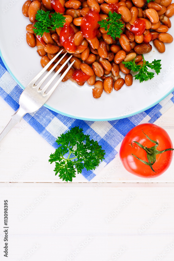 Baked Beans with Tomato Paste and Parsley Baked Beans with Tomato Paste and Parsley