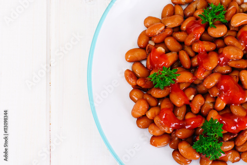 Baked Beans with Tomato Paste and Parsley