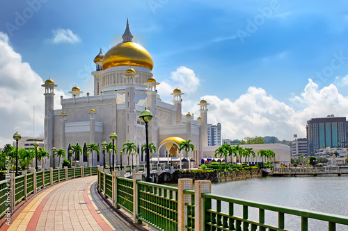 Sultan Omar Ali Saifuddin Mosque in Bandar Seri Begawan Brunei photo