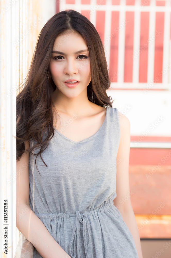 Fashion beautiful women Fashion beautiful women