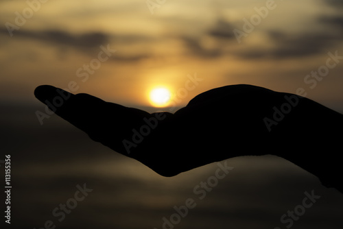catch the sun in your hand © Chris Willemsen 