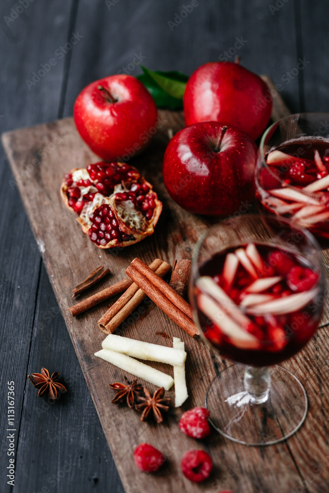 Apple pomegranate juice Apple pomegranate juice