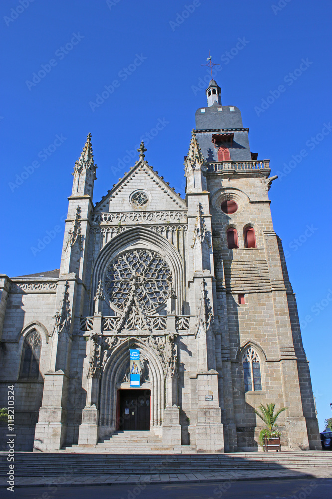 St Leonard church, Fougeres