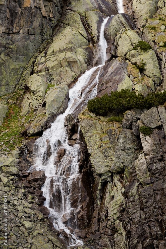 Obraz premium Slovakian Tatry Skok waterfall landscape
