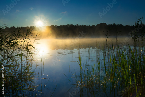Fototapeta Wschód słońca nad WINDA Wielkiej Lake Mazury Po