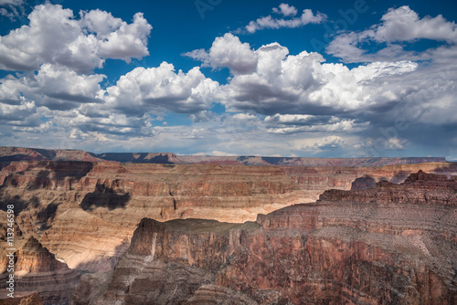 Eagle Point - Grand Canyon West © surasako