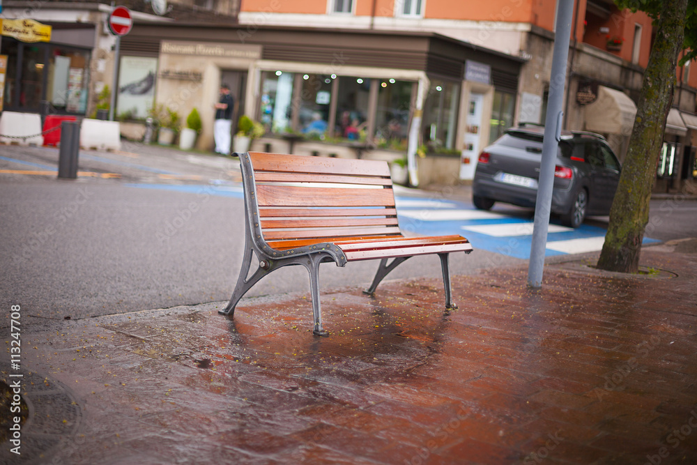 Fototapeta premium Bench after rain.