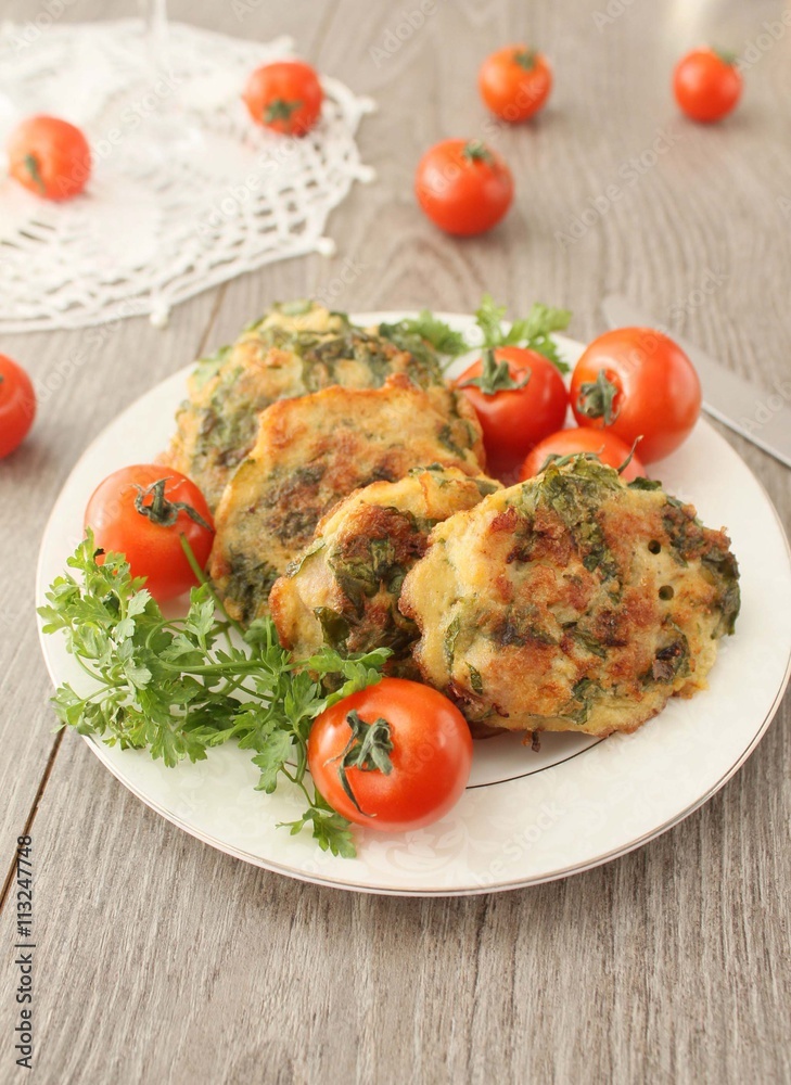 Chopped chicken cutlets with spinach Chopped chicken cutlets with spinach