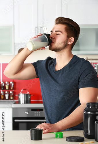Young man making healthy co...