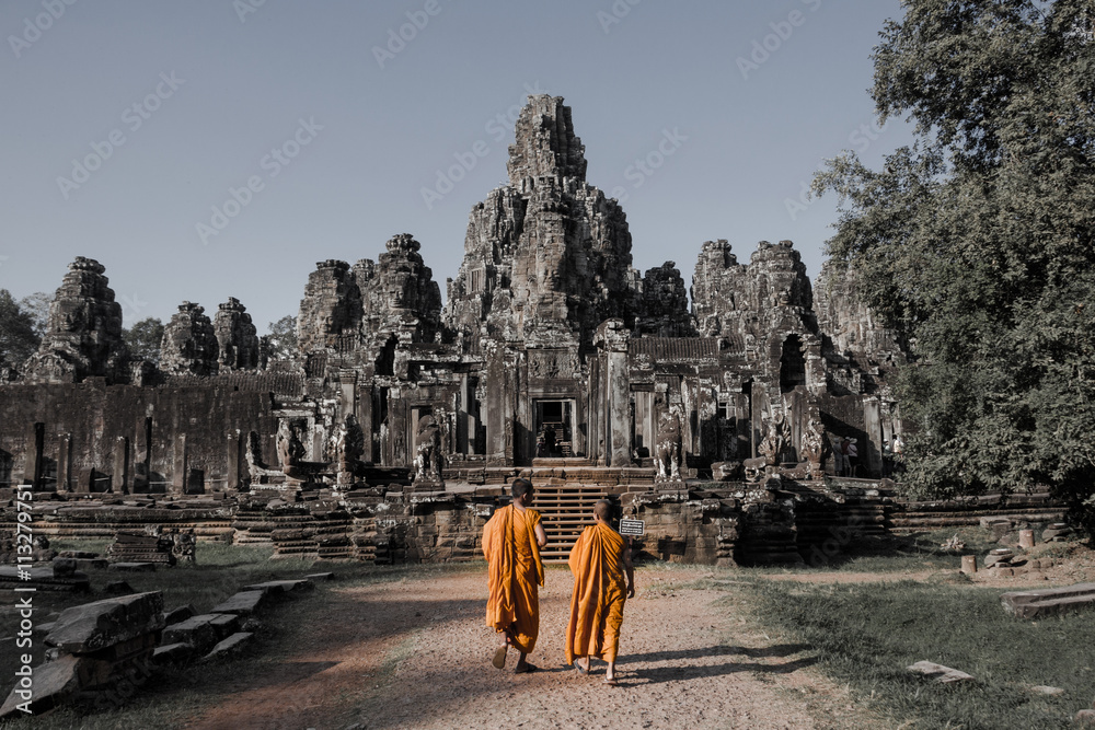 Naklejka premium Bayons Angor Wat, ancient architecture in Cambodia