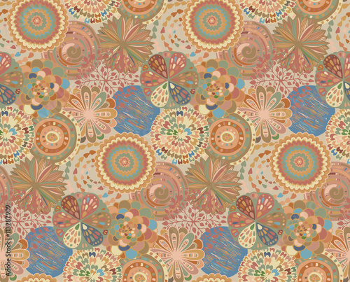 Seamless pattern with hand drawn fancy circle.