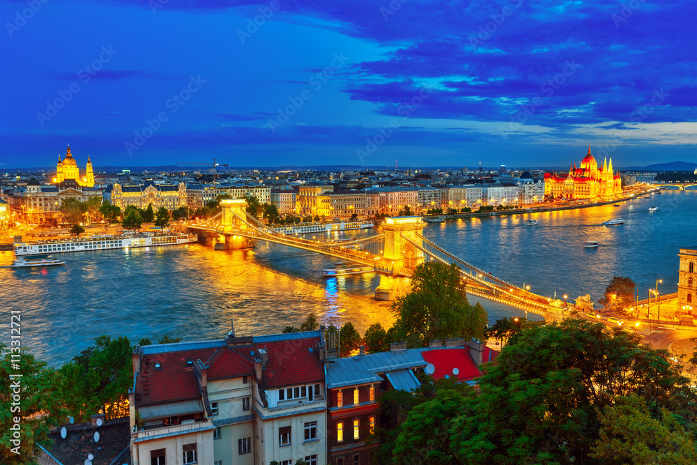Szechenyi Chain Bridge and Parliament at dusk from Fisherman Bas