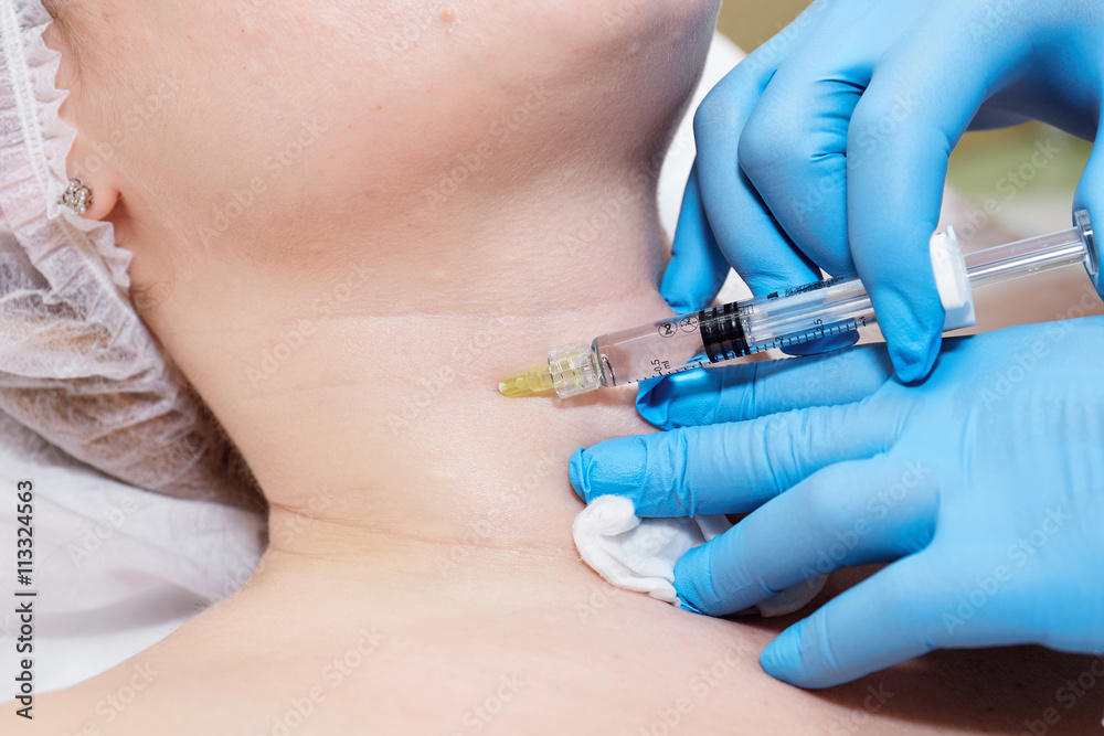 Anti-age injection therapy. Wrinkles reduction. Anti-age injection therapy. Wrinkles reduction.