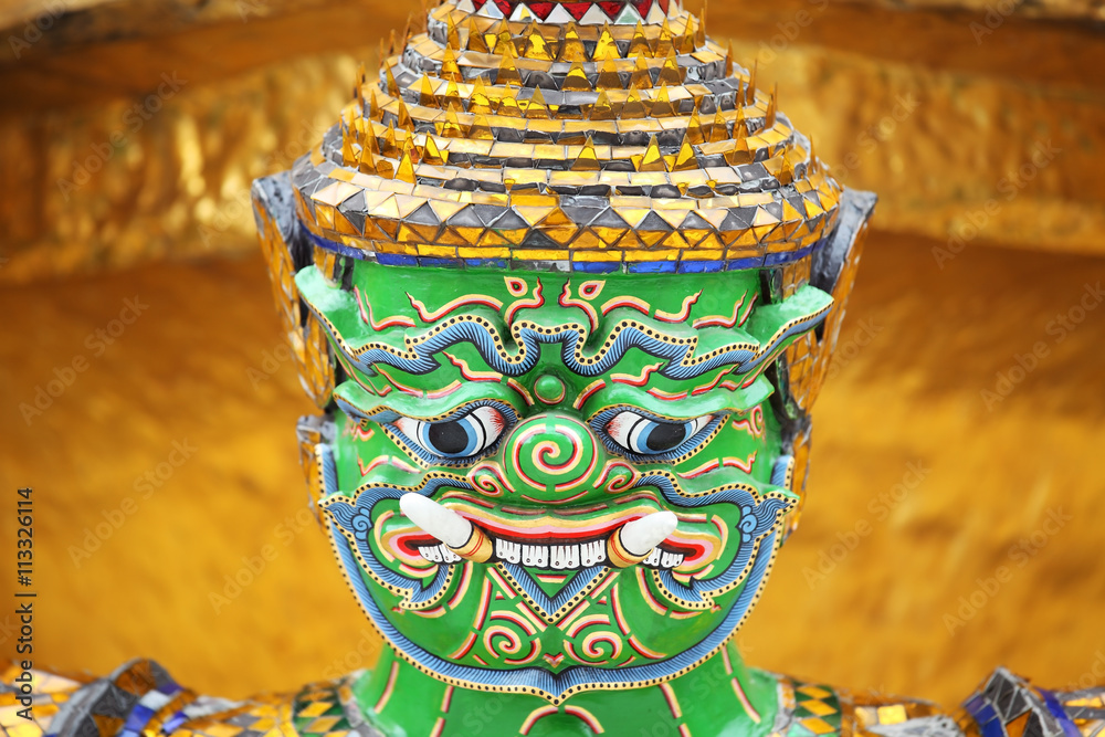 Fototapeta premium ramayana demon mask