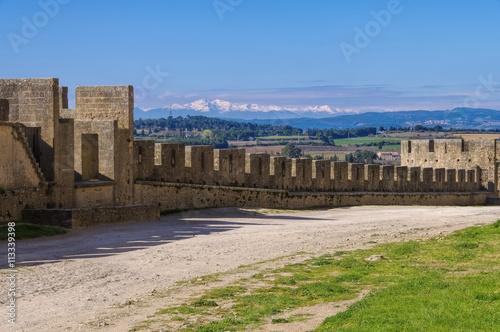 Carcassonne und Pic du Canigou - Castle of Carcassonne and Pic du Canigou