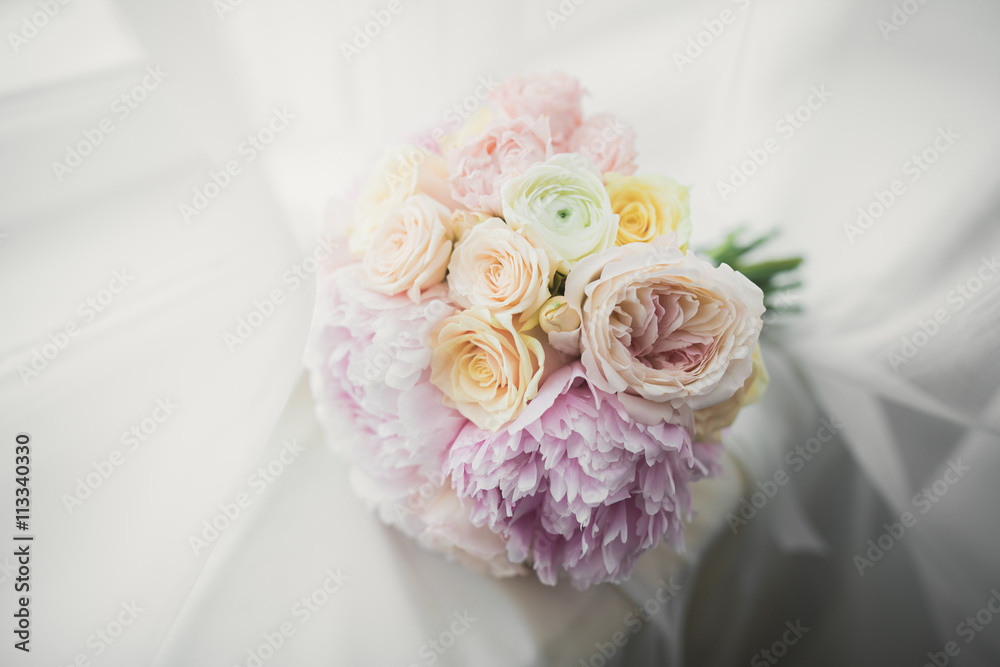 Obraz premium Wonderful luxury wedding bouquet of different flowers