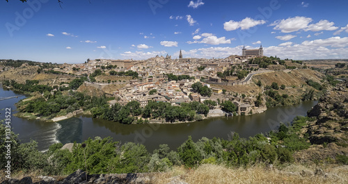 Toledo panorámica de la ciudad photo