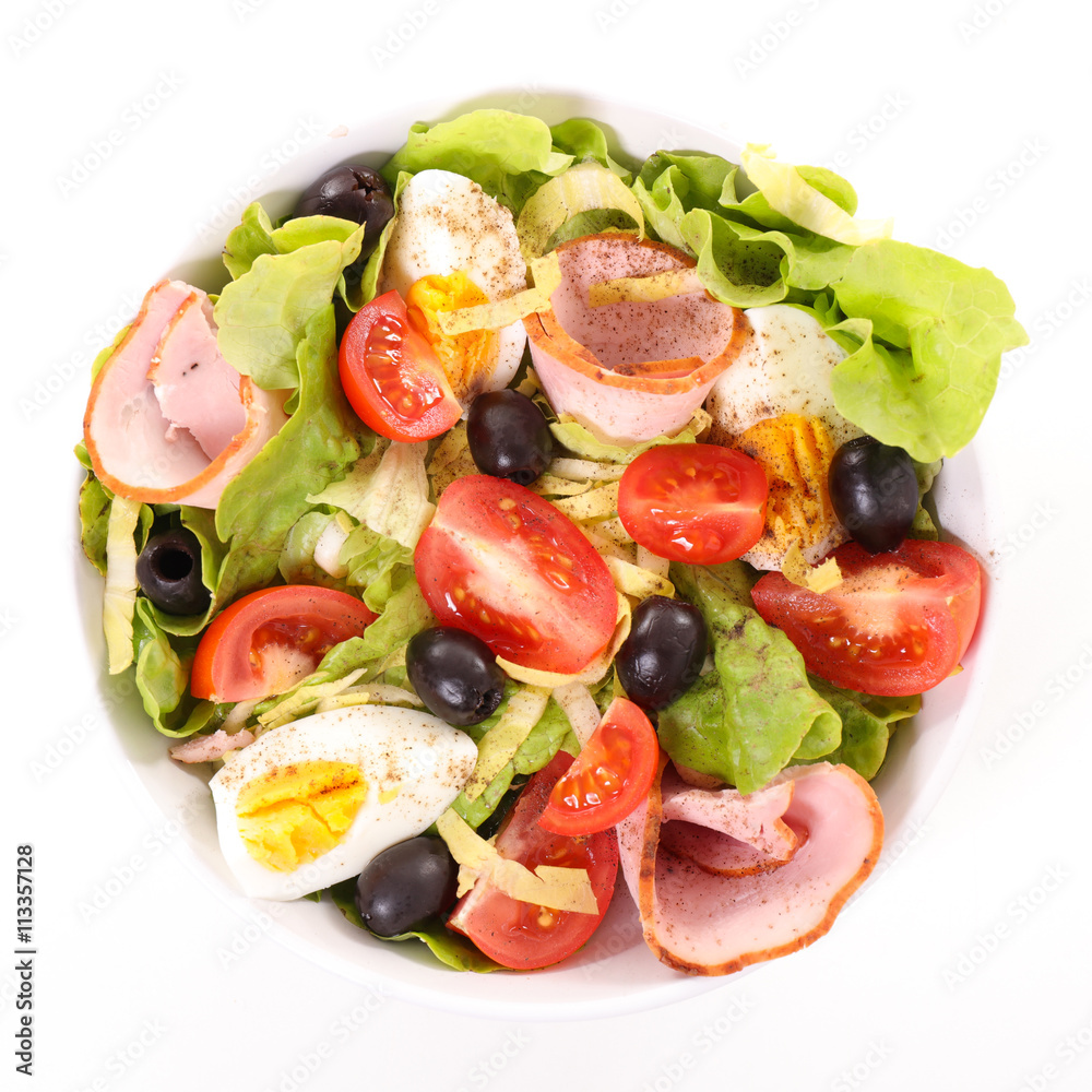 vegetable salad in bowl