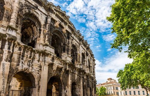 Arènes de Nîmes en Languedoc, Occitanie photo