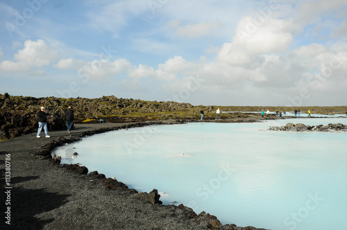 Wallpaper Mural blue lagoon Torontodigital.ca