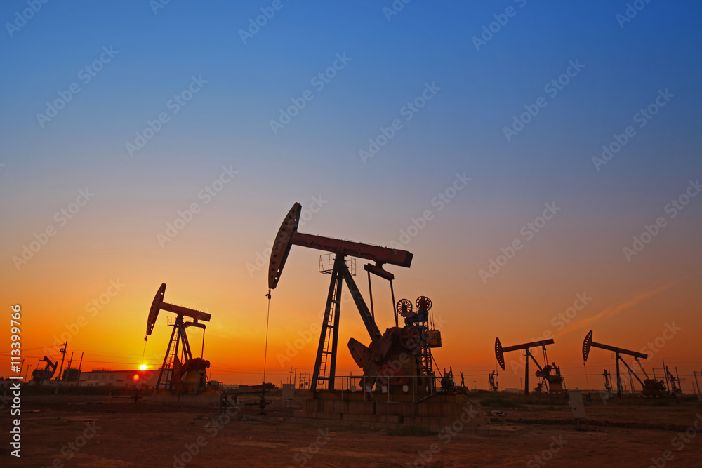 The silhouette of the oil pump The silhouette of the oil pump