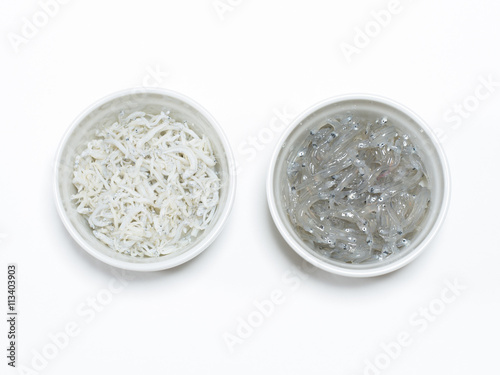 生シラスと釜揚げシラス