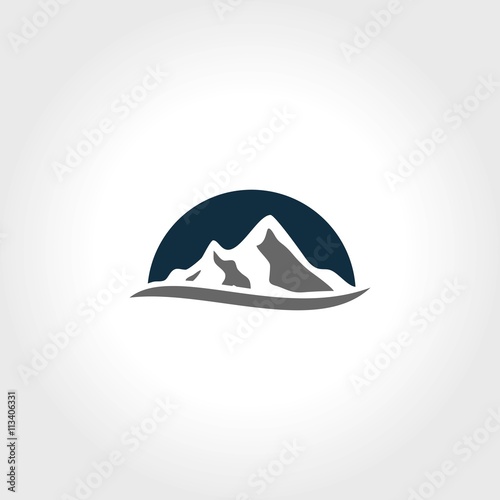 circle mountain vector logo Stock Vector | Adobe Stock