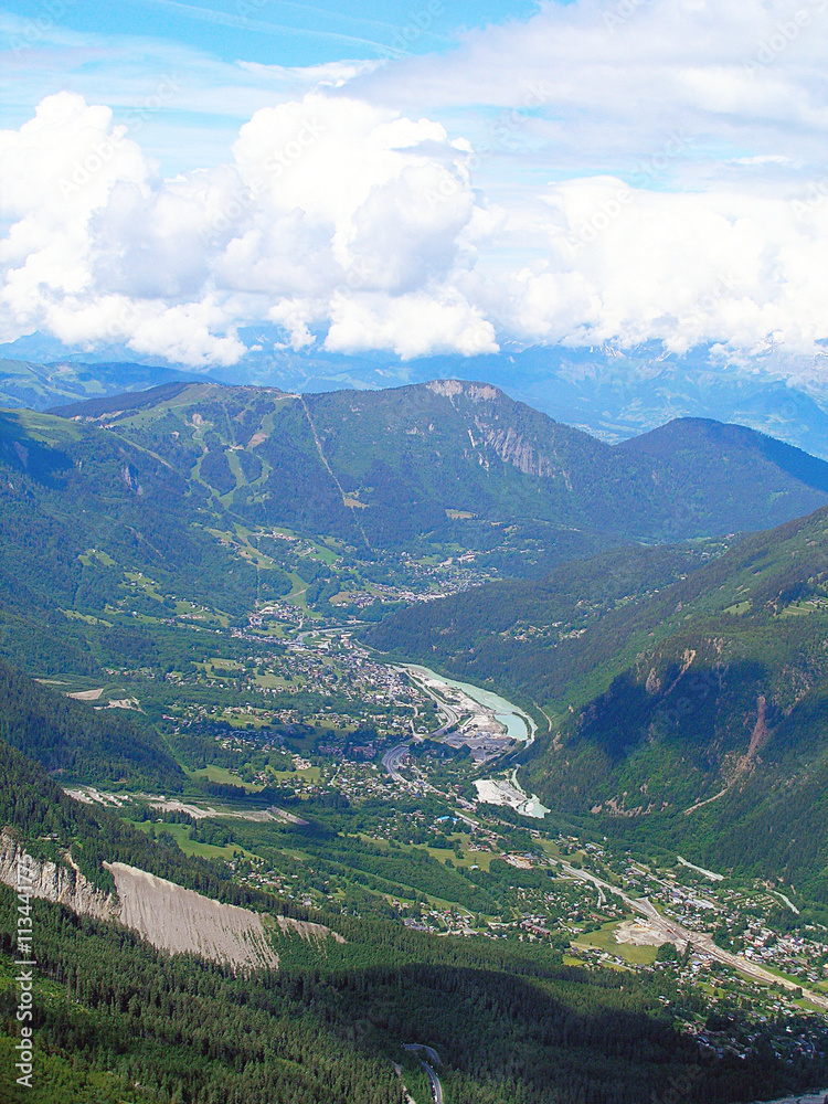 Obraz premium Chamonix valley among the mountains.