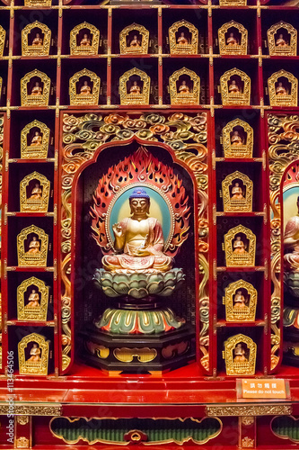 Buddha Tooth Relic Temple i...