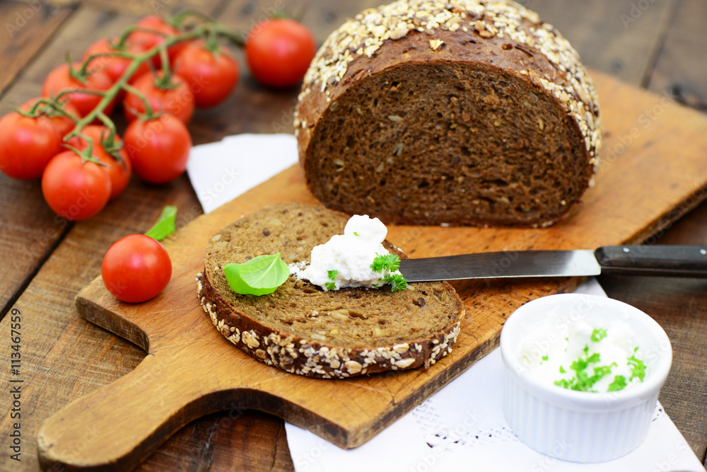 Vollkornbrot mit Quark Stock Photo | Adobe Stock