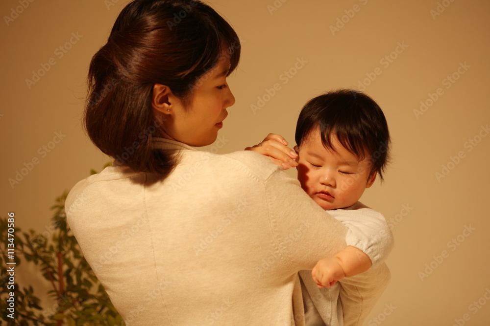 夜泣き・親子・赤ちゃん