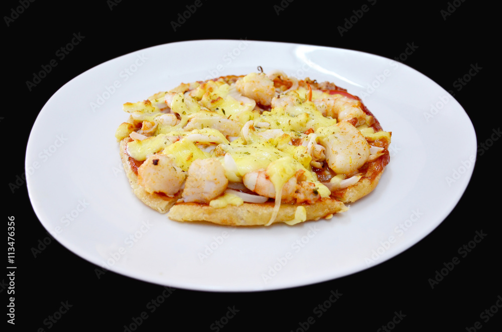 muslim food and italian food Roti pizza seafood hawaiian recipe
