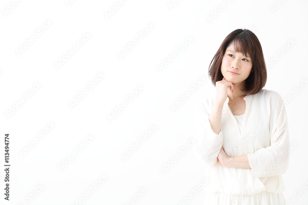 悩む女性 悩む女性