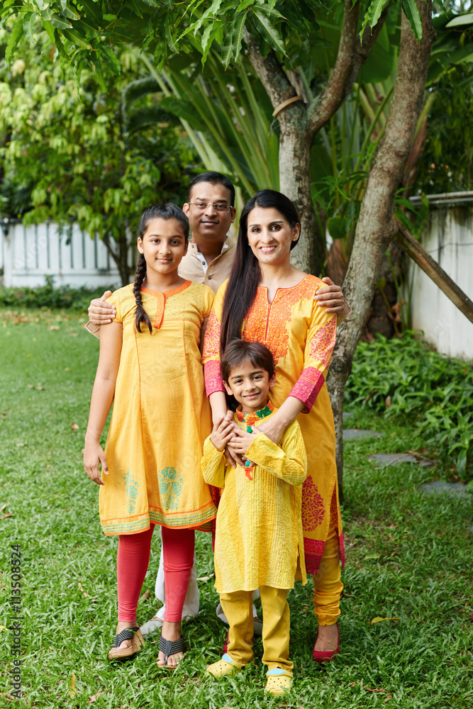 Fototapeta premium Indian family