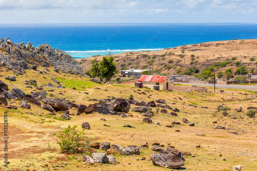 paysage de campagne aride, île Rodrigues 